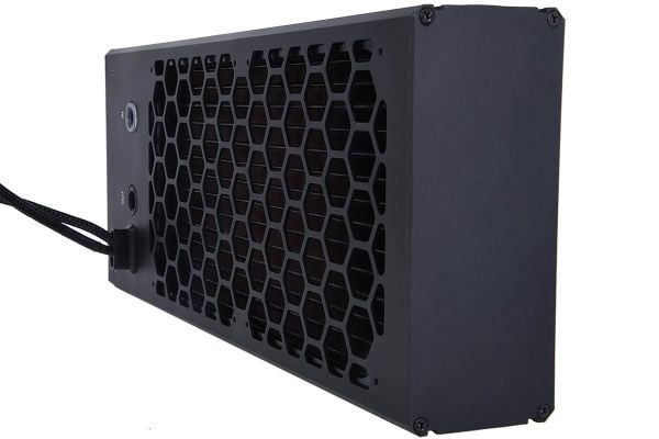 Alphacool 11608, Alumiini, Musta, 4-nastainen, 0,138 L, 2 tuuletinta, 31 dB