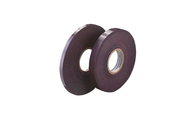3M Saksa Magneettiteippi 19mmx30.5mx1.5mm, br MGO 1317 19x30.5 leveys 19mm, väri ruskea, pituus 30.5m, paksuus 1.5mm, joustava, leikattu magneetti ...