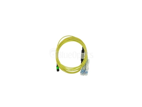 BlueOptics CBL-0206-05-BO, 5 m, LC/APC, G.657.A1, MTP, 4xLC