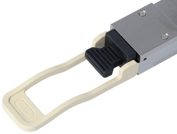 Niagara Networks N-QSFP28-SR4-kompatibel BlueOptics© QSFP28-transceiver for multimode 100 Gigabit høyhastighets dataoverføring i fiberoptiske nettv...