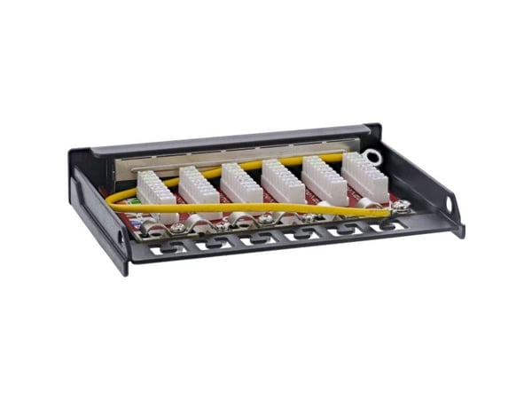 InLine 76816B, RJ45, Cat6a, Rackmontering, 0.5U, Svart, 80 x 125 x 23 mm