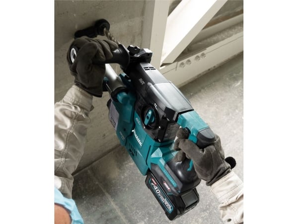 Makita XGT HR008GM202 - kombihammer - trådløs - 3 funksjoner - SDS-pluss - 3,9 joule - 2 batterier, lader inkludert - 40 V (HR008GM202)