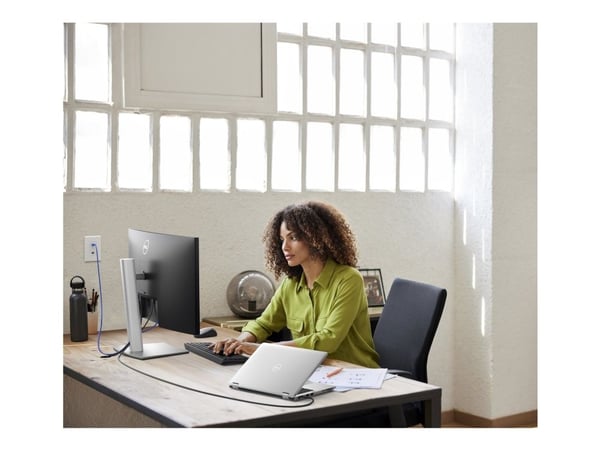 Dell P3424WE - LED-skjerm - kurvet - 34" - 3440 x 1440 WQHD @ 60 Hz - IPS - 300 cd/m² - 1000:1 - 5 ms - HDMI, DisplayPort, USB-C - med 3-års Limite...