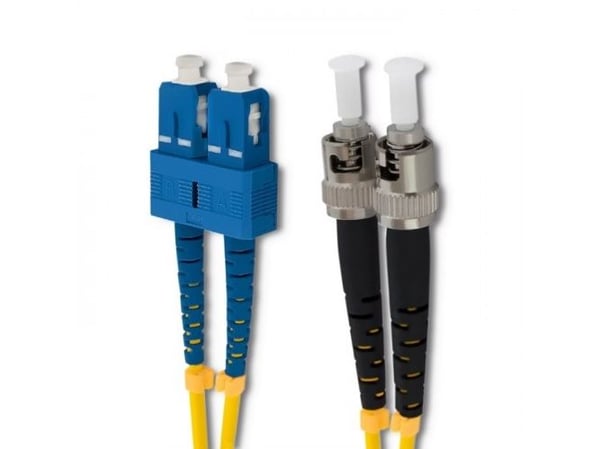Qoltec - Koblingskabel - SC/UPC-enkeltmodus (hann) til ST/UPC-enkeltmodus (hann) - 5 m - fiberoptisk - dupleks - 9 / 125 micron - halogenfri - gul