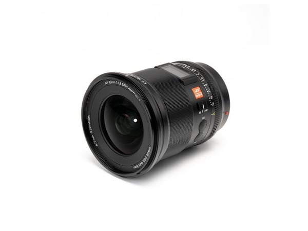 VILTROX AF 16/1.8 FE, Ultrabredt, 15/12, E-montering, Auto-fokus