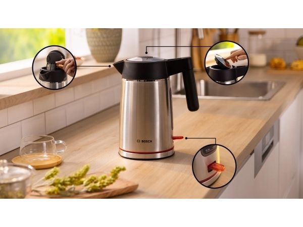 Bosch MyMoment TWK6M480 - Kjele - 1.7 liter - 2.4 kW - rustfritt stål / svart