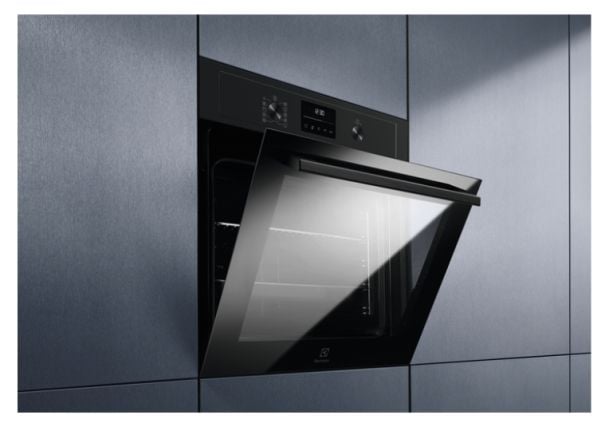 Electrolux EOD4P57H, Medium, Elektrisk ovn, 3490 W, 72 L, 2300 W, Pyrolyse
