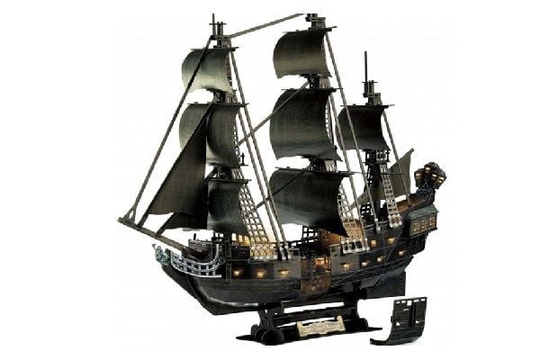 Revell 00155 Black Pearl 3D-pussel 293 st. LED Edition