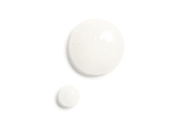 Chanel No 1 Revitalizing Essence Lotion 100 ml