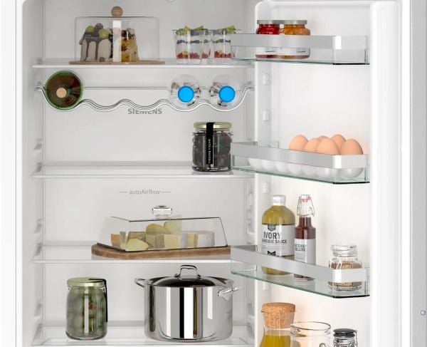 Siemens iQ300 KI96NVFD0 - Kjøleskap/fryser - bunnfryser - innebygd - fordypning - bredde: 56 cm - dybde: 55 cm - høyde: 194 cm - 290 liter - Klasse D