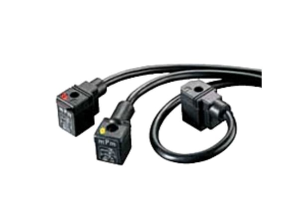 Molex 1210503391 Venttiililiitin Sisältö: 1 kpl