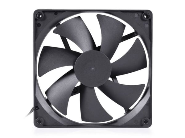 Alphacool Core PWM -tuuletin 3200 rpm - 140 mm - musta