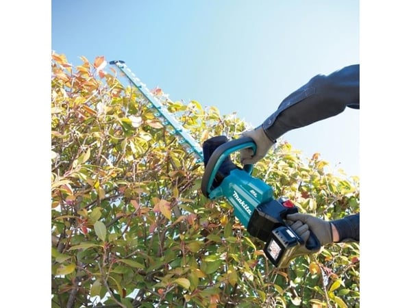 MAKITA HEKKKRIMMER 18V 600mm 1x5,0Ah DUH602RT