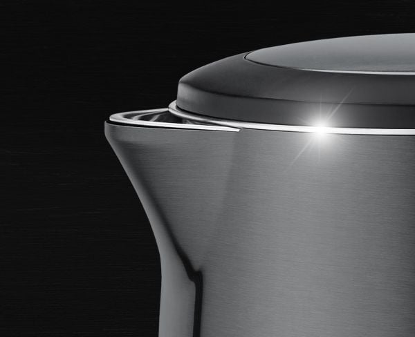 Trisa Comfort Touch Wasserkocher schnurlos, Überhitzungsschutz Schwarz (6454.4312)