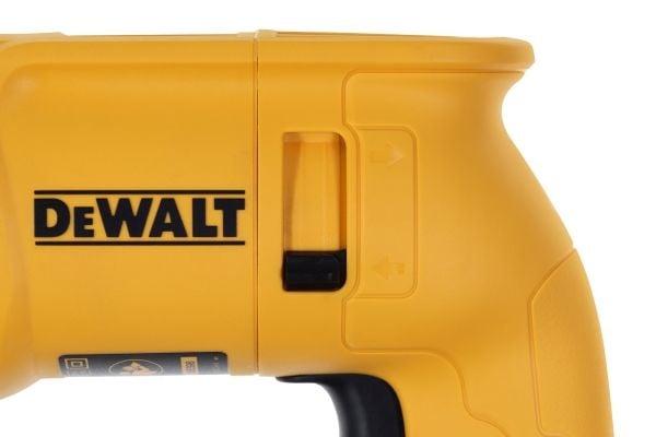 DeWALT D25033K-QS - Roterande hammare - 710 W - 3-läge - SDS-plus - 2 joule