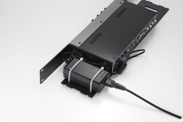 Roland VP-42H, WUXGA, NTSC, PAL, 800 x 600,1024 x 768,1280 x 1024,1280 x 720,1280 x 800,1366 x 768,1400 x 1050,1600 x 1200,1920 x..., 480i, 480p, 5...