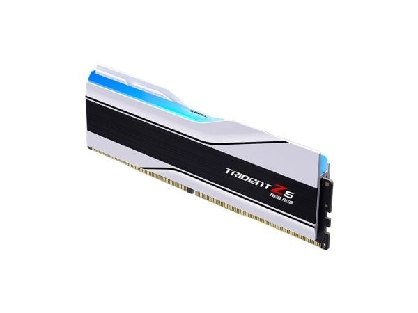 G.Skill Trident Z5 Neo RGB - DDR5 - sett - 32 GB: 2 x 16 GB - DIMM 288-pin - 6400 MHz / PC5-51200 - CL32 - 1.4 V - ikke-bufret - on-die ECC - hvit