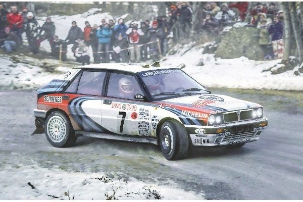 1:24 Lancia HF Integrale plastbyggesett