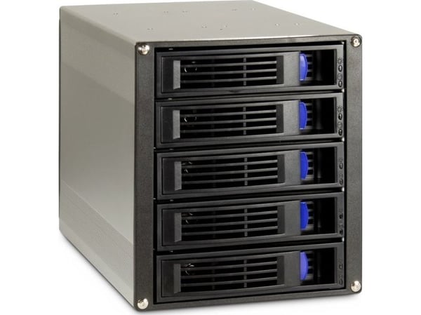 Inter-Tech ST-5255 - Rack skap - 5-bay for 2.5" or 3-bay for 3.5" hard drive - med kjølevifte