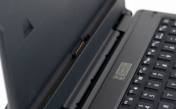 Gamber-Johnson - Tangentbords- och styrplattsuppsättning - Robust - POGO pin, USB, USB-C - QWERTY - brittisk