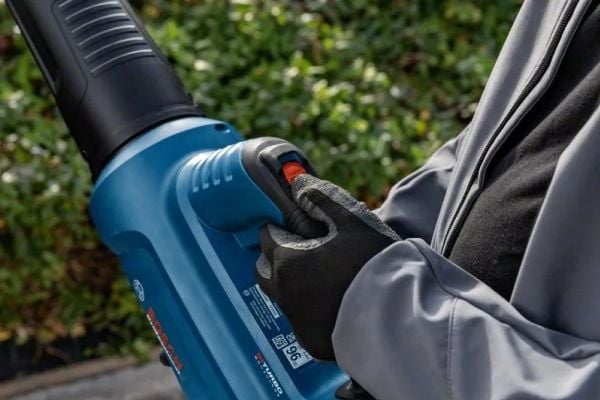 Bosch GBL 18V-750 PROFESSIONAL, Håndholdt løvblåser, 198 km/t, Svart, Blå, Rød, 96 dB, 18 V, 2,8 kg - SOLO