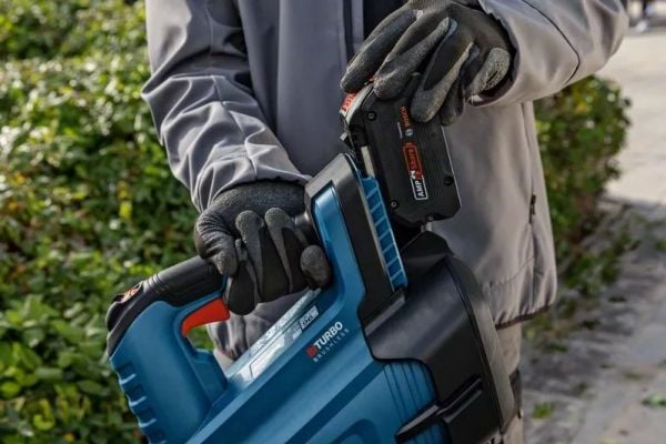 Bosch GBL 18V-750 PROFESSIONAL, Håndholdt løvblåser, 198 km/t, Svart, Blå, Rød, 96 dB, 18 V, 2,8 kg - SOLO
