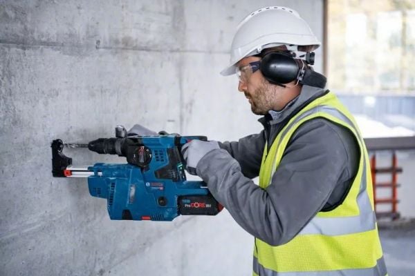 Bosch GBH 18V-28 CF PROFESSIONAL, SDS Plus, Sort, Blå, Rød, Børsteløs motor, 2,8 cm, 3,3 J, 4220 bpm