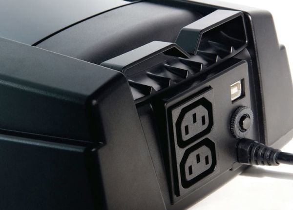 Riello iPlug 800VA, 0,8 kVA, 480 W, 220 V, 240 V, 50/60 Hz, 230 V