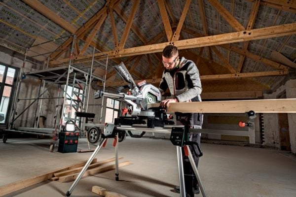Metabo KGS 18 LTX BL 305, Enkel skråkant, Børsteløs, 3700 RPM, 215 x 67 mm, 11 cm, 30,5 cm