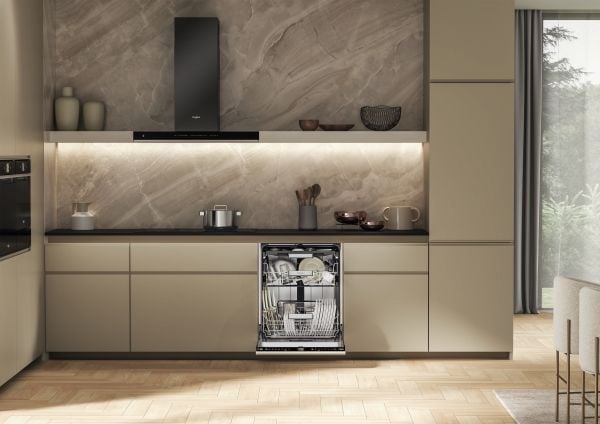 Whirlpool W7I HF60 TUS; W7I HF60 TUS, Fullstendig innebygget, Full størrelse (60 cm), Svart, Berøringskontroll, 1,3 m, 1,55 m