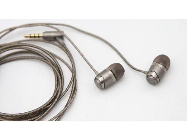 SoundMagic E11C hodetelefoner