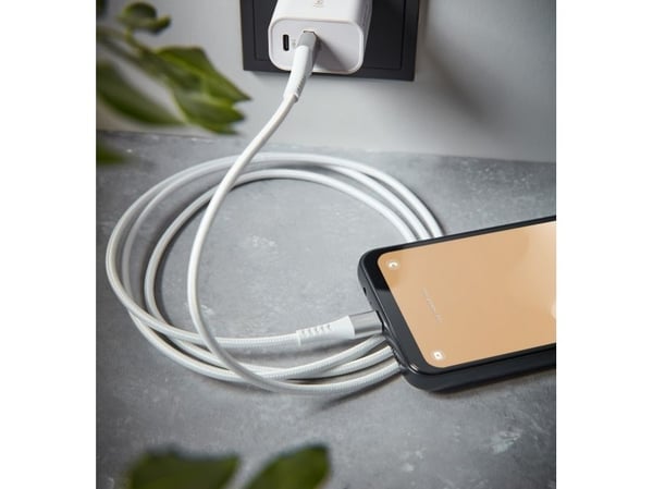 Intenso A315C - USB-kabel - USB (hann) til 24 pin USB-C (hann) - USB 2.0 - 20 V - 3 A - 1.5 m - hvit