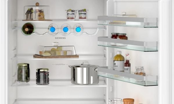 Siemens iQ300 KB96NVFE0 integrert kjøl/frys 383 liter