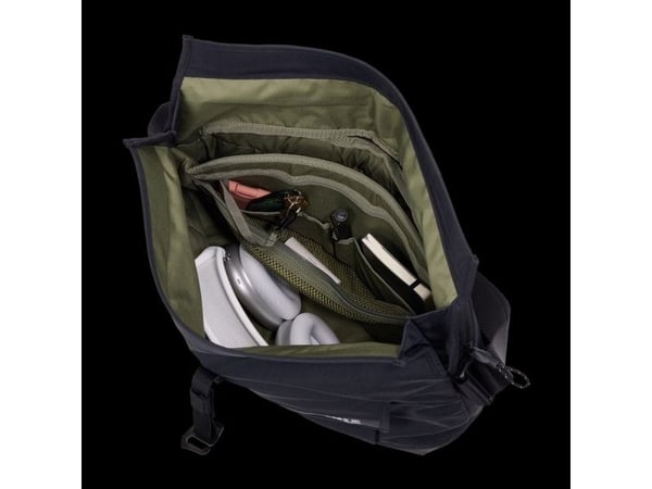 Thule Paramount - Kannettavan tietokoneen kantolaukku - 14L - 14" - musta