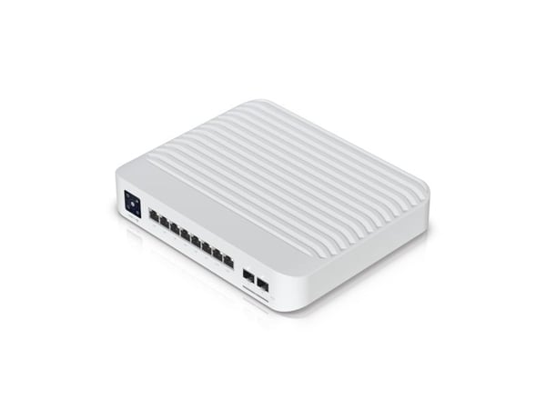 Ubiquiti UniFi Switch Pro 8 PoE - Switch - L3 - Styrt - 2 x 10/100/1000 (PoE++) + 2 x 10Gb Ethernet SFP+ + 6 x 10/100/1000 (PoE+) - veggmonterbar -...