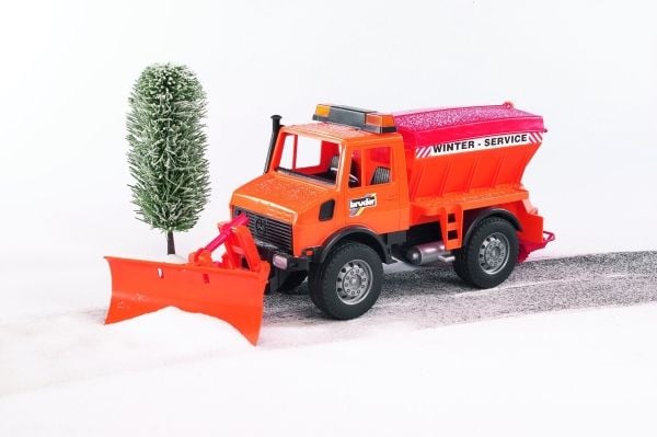 Bruder Mercedes-Benz Unimog winter service with plow blade toy