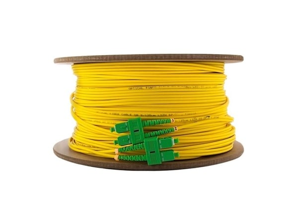 Qoltec - Koblingskabel - SC/APC-enkeltmodus (hann) til SC/APC-enkeltmodus (hann) - 120 m - fiberoptisk - dupleks - 9 / 125 micron - halogenfri - gul