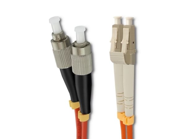 Qoltec - Koblingskabel - LC/UPC-multimodus (hann) til FC/UPC-multimodus (hann) - 5 m - fiberoptisk - dupleks - 50 / 125 mikroner - OM2 - halogenfri...