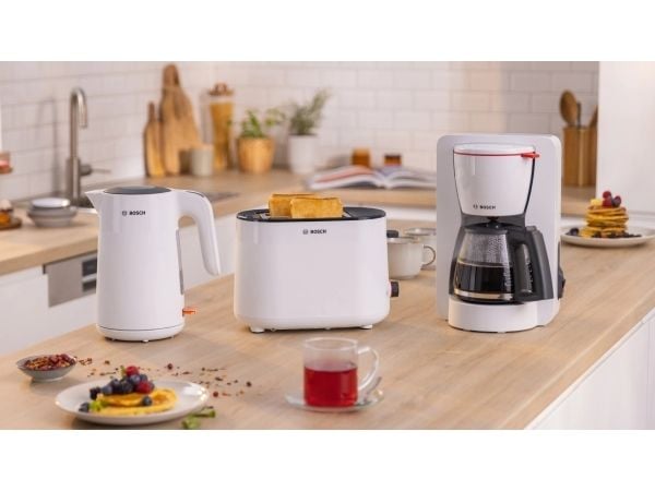 Bosch TWK2M161, 1,7 L, 2400 W, Valkoinen, Muovi, Veden tason ilmaisin, Ylikuumenemissuoja