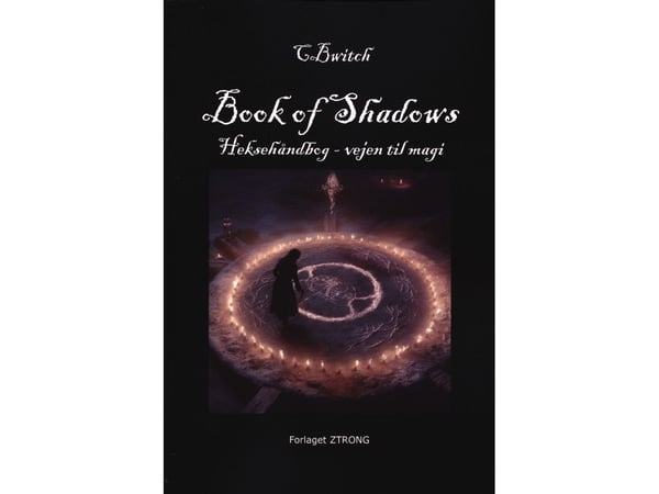 CBwitch Book of Shadows heksesalbok – veien til magi | Christina Bech | Språk: Dansk