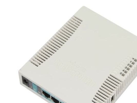 MikroTik MT RB951Ui-2HnD -reititin