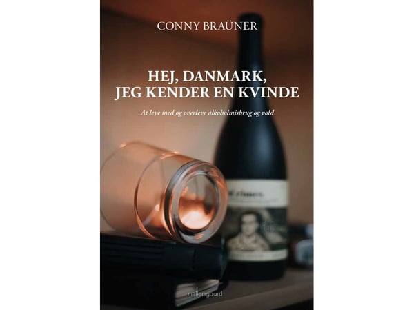 Hei, Tanska, tunnen erään naisen | Conny Braüner | Kieli: Tanska