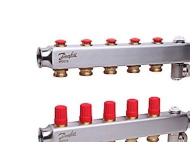 Danfoss gulvvarme Rustfrit stål manifoldsæt med 5 kredse samt udlufter & aftap