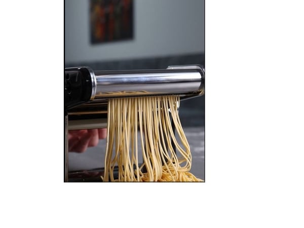 GEFU PASTA PERFETTA pastamaskin for pastaproduksjon, hvit