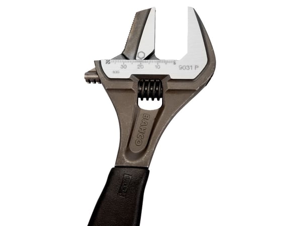 BAHCO skiftnyckel ERGO 9031 käftöppning 39mmlängd 218mmmed vändbara käftar