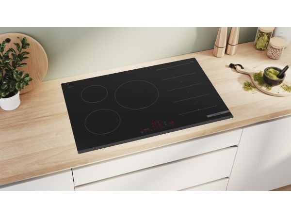 Bosch Serie | 6 PXV831HC1E - Induksjonskomfyrtopp - 5 plater - Nisje - bredde: 75 cm - dybde: 49 cm fasettert front - svart