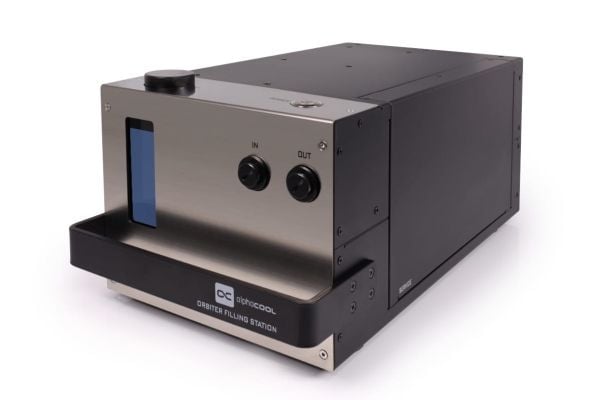 Alphacool 13093, All-in-one-nesteenjäähdytin, musta