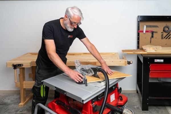 Holzmann TK255_230V - Bordsav - 1800 W