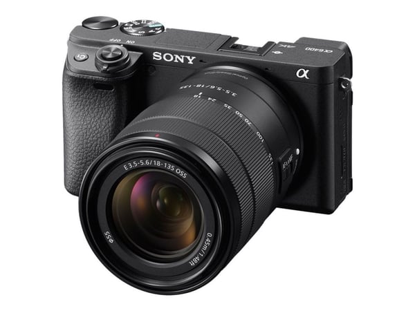 Sony a 6400 + SEL18135, 24,2 MP, 6000 x 4000 pikseliä, CMOS, 4K Ultra HD, Kosketusnäyttö, Musta