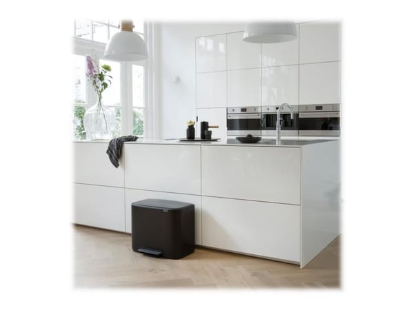 Brabantia Bo - Søppelbøtte - flipp-lokk - 34 L - fotpedal - matt svart
